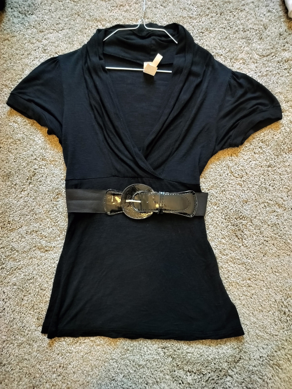Black Short-Sleeve Surplice Waist Top with Belt